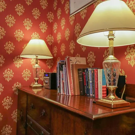 The Rockery Tatil Evi